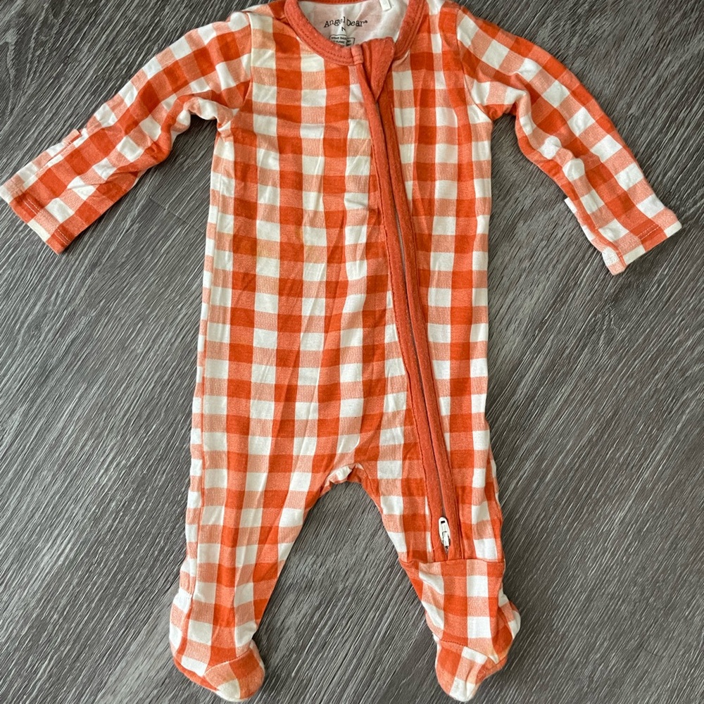 Angel Dear Orange and White Checkered Footies